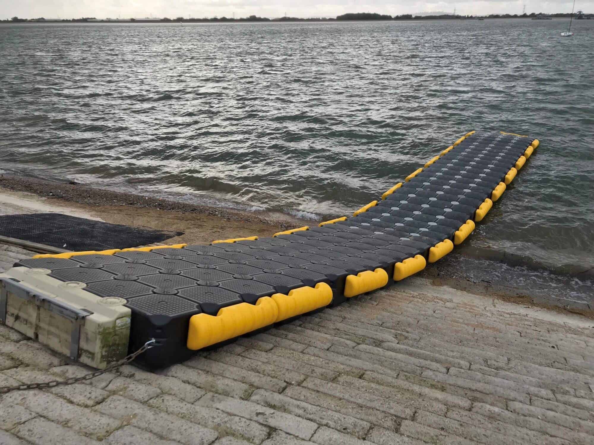 QMSC modular cube pontoon with fenders