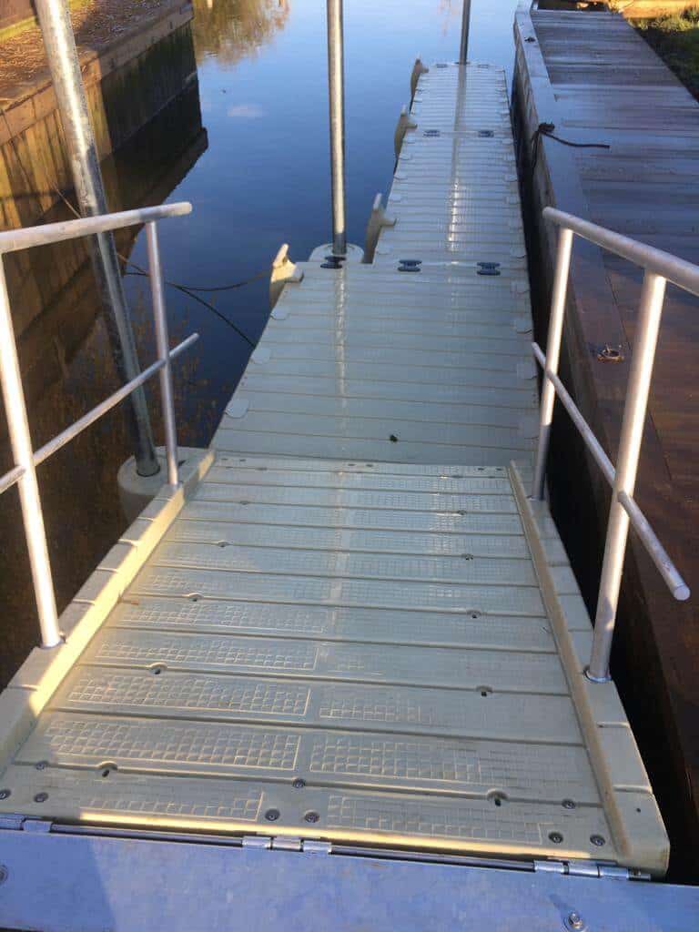 Gangway and Rotodock with piling, Beccles