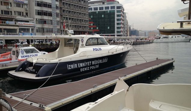 marine dock pontoon with finger