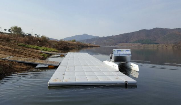 Easyfloat pontoon for boat moorings